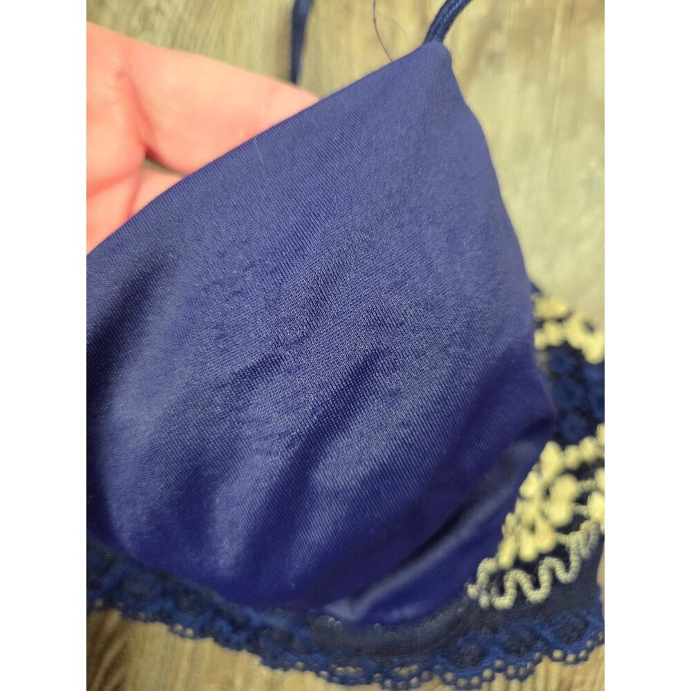 Olga Bra Ivory Underwire No Padding Navy Blue 33162 Vintage 36C Embroidered - Picture 2 of 5
